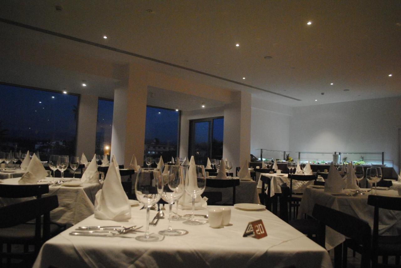 Gold Lagoon Kosher Hotel Paphos Kültér fotó